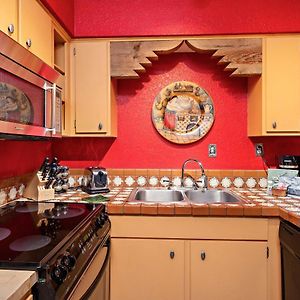1 Bedroom Condominium